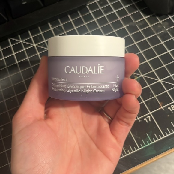 Caudalie Vinoperfect Dark Spot Correcting Glycolic Night Cream 1.6 oz. - Picture 3 of 5